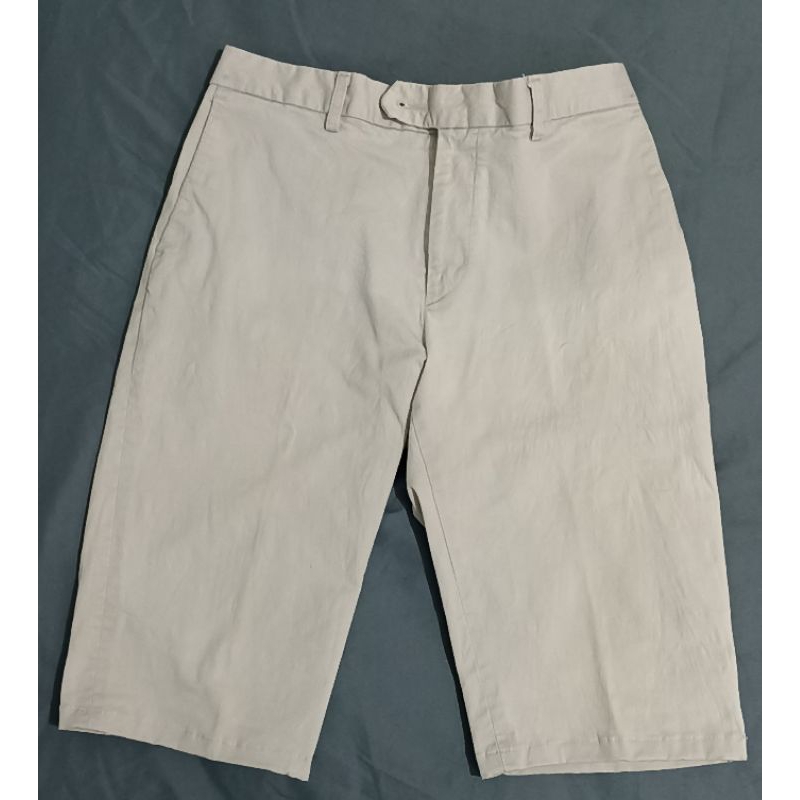 Celana Pendek Chino Ecru Standard Original Preloved