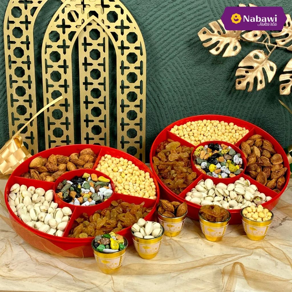 

RB Paket Hampers Exclusive 5 Sekat Oleh Oleh Haji dan Umroh Premium Makanan Khas Arab Kacang Arab