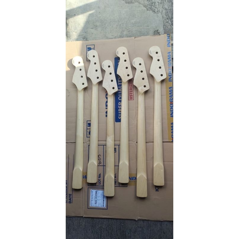 neck jazz bass / bass presicion 4 string