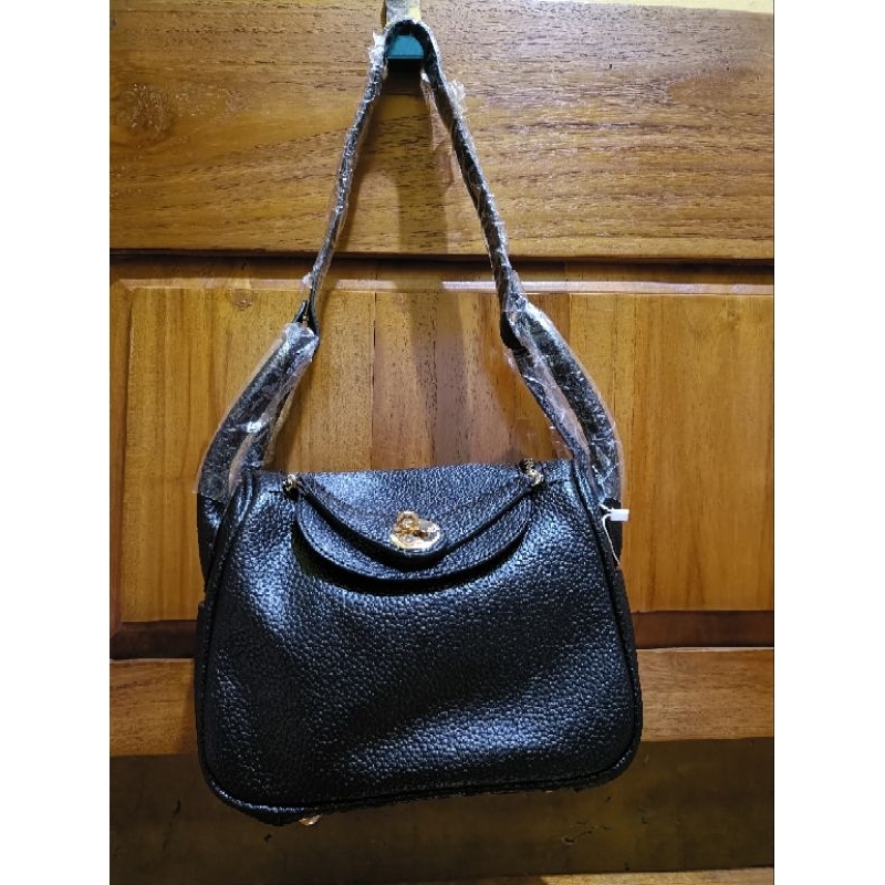 Tas Lindi serian TF007