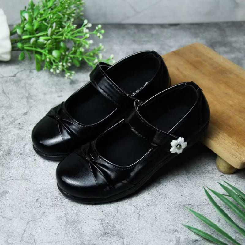 Sepatu Pantofel Anak Perempuan