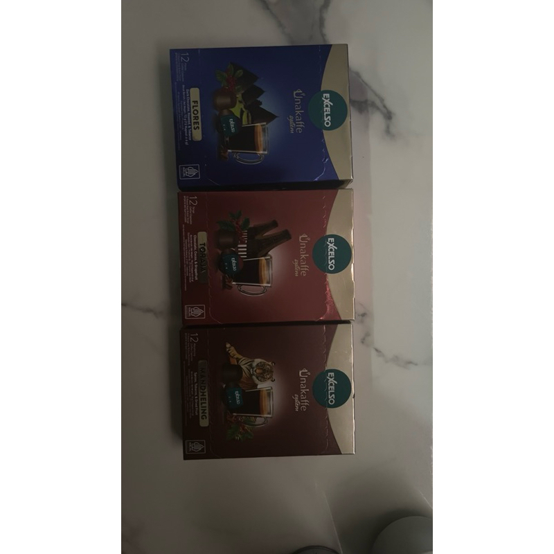

Excelso Unakaffe Toraja 6.5gr x 12 caps, Excelso Unakaffe Mandheling 6.5gr x 12 caps, Excelso Unakaffe Flores 6.5gr x 11 caps ( sudah dibuka diambil 1 ternyata beda jenis capsule nya dengan mesin saya jual bundling semuanya 200k saja )