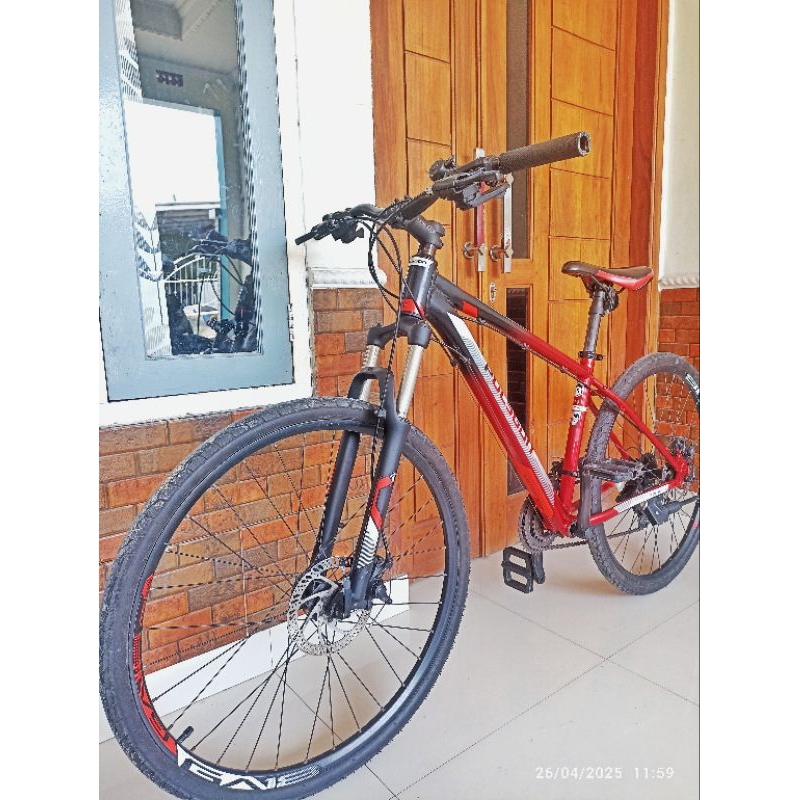 Polygon Cascade 2 2019 scond good Condition