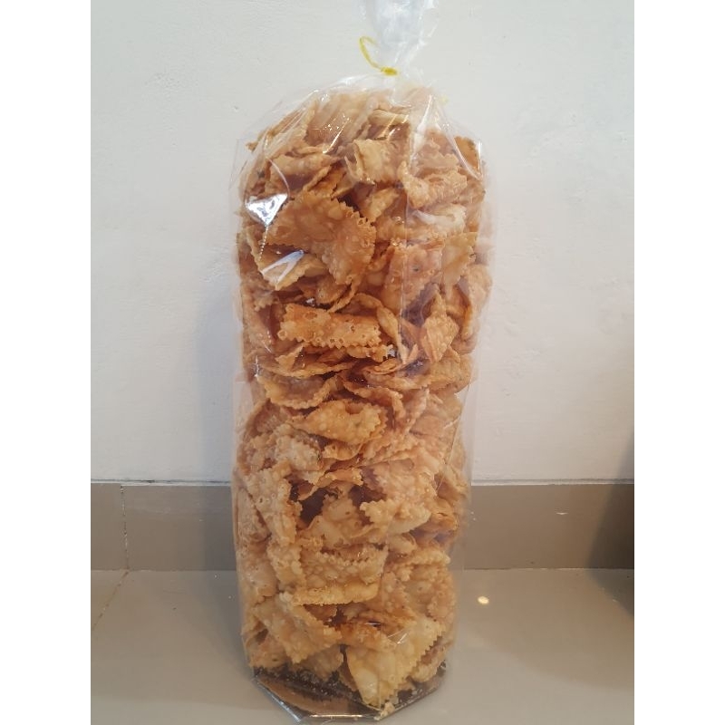 

Keripik Bawang/Pangsit Bawang 1 Bal Ukuran 1,5 Kg Enak Gurih Renyah