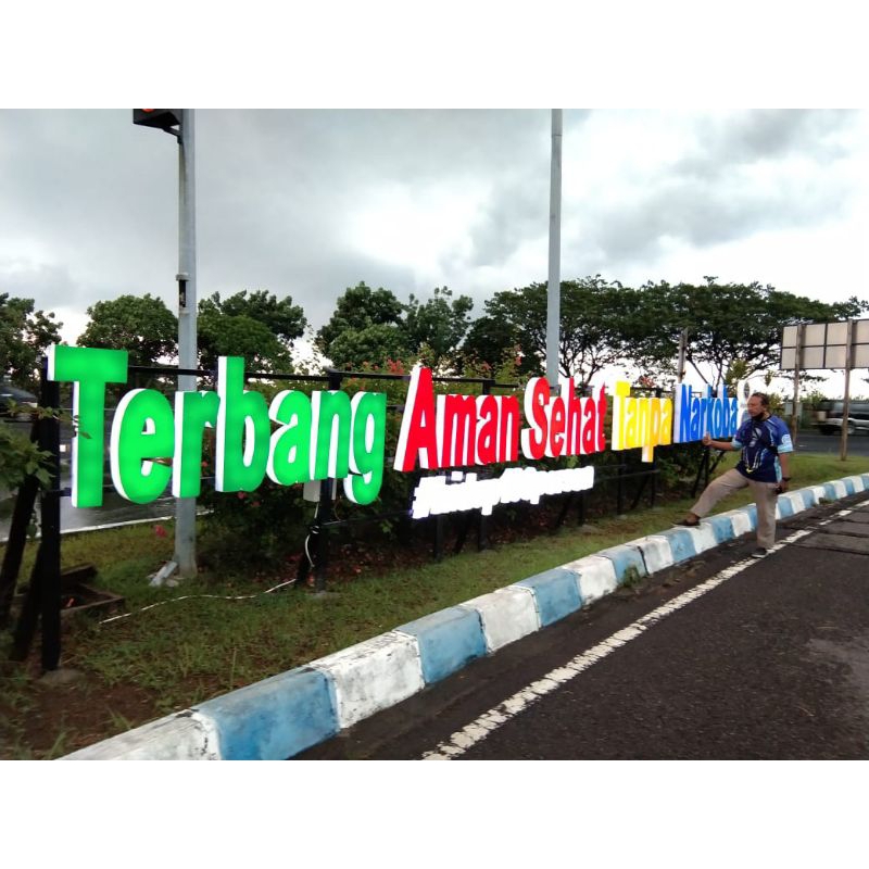 HURUF TIMBUL ACRILIK FUll LAMPU LED