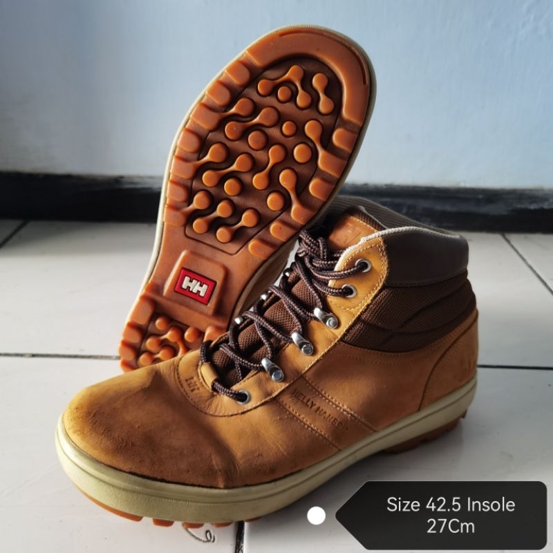 Sepatu Outdoor Boot HELLY HANSEN 42.5
