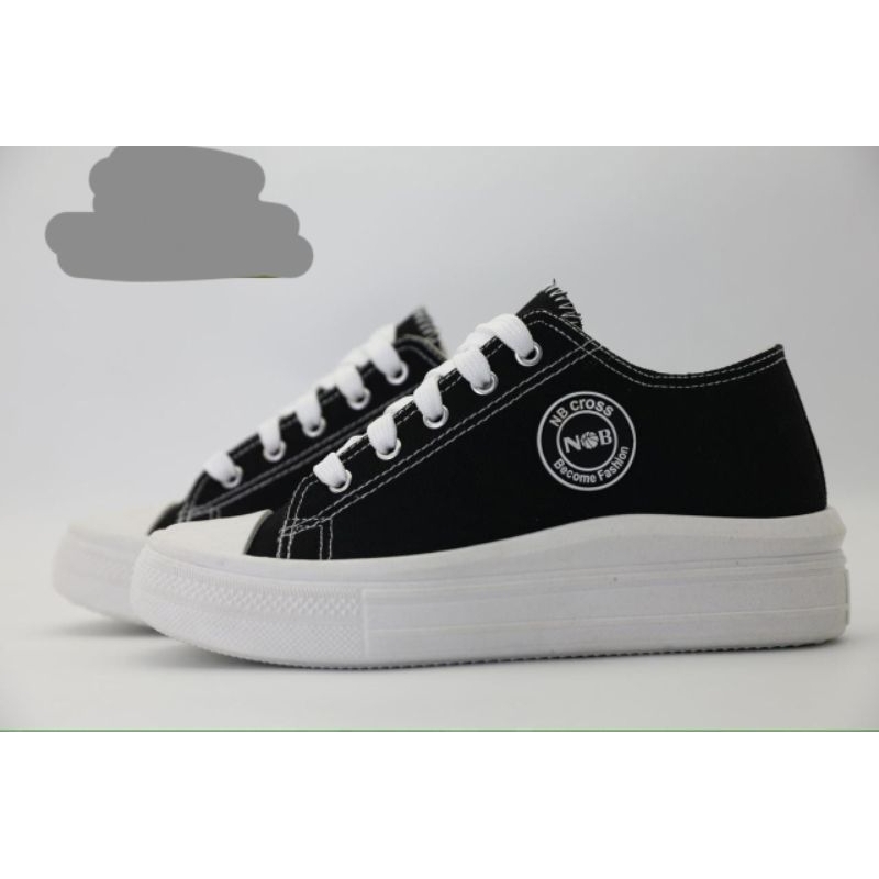 Sepatu import Sneakers Cewe, Alas Tinggi, Warna Hitam Putih, Model Terbaru