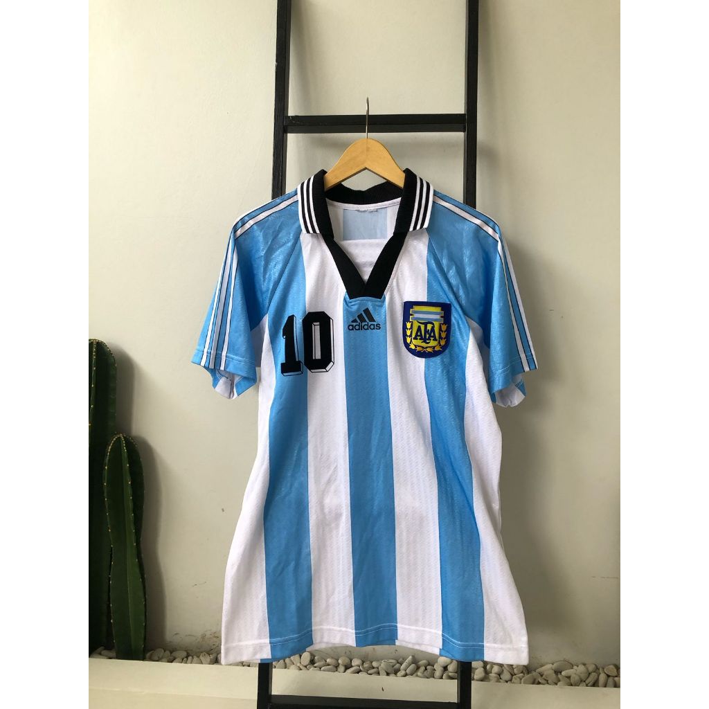 Jersey Bola sepaket Retro Argentina & lfc Vintage second