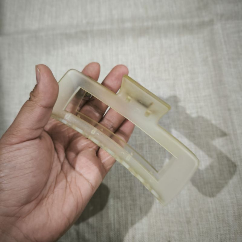 Jepit rambut besar plastik tebal second