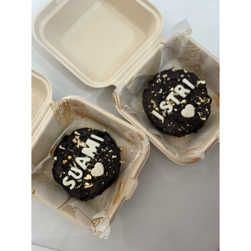 

Fudgy Brownies Gift Bento 10 cm