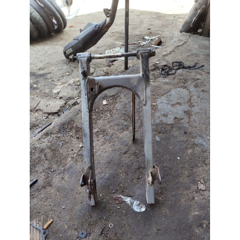 SWING ARM YAMAHA JUPITER Z Z1