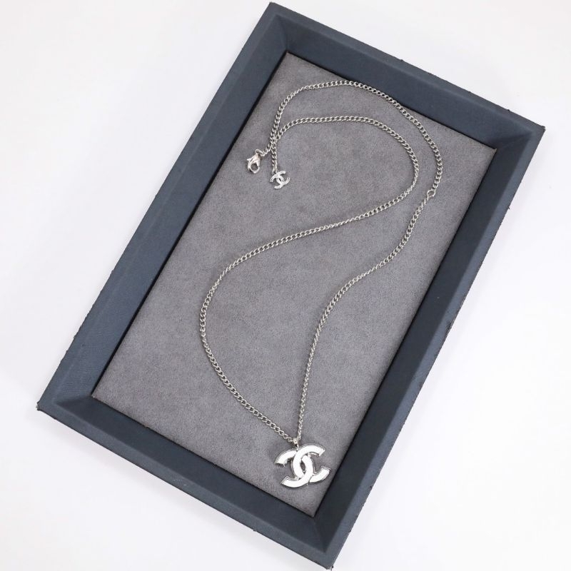 CHANEL DOUBLE C ENAMEL NECKLACE / KALUNG CHANEL MIRROR QUALITY
