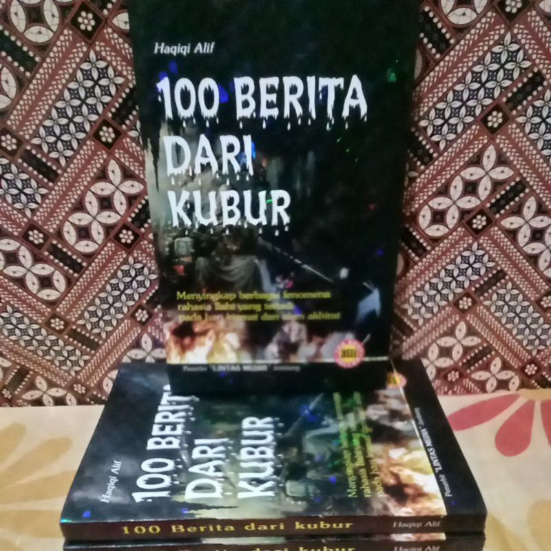 BUKU 100 BERITA DARI KUBUR