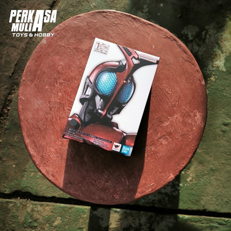 Bandai SHF SS Kamen Rider Kabuto Rider Form 10th Anniversary Ver