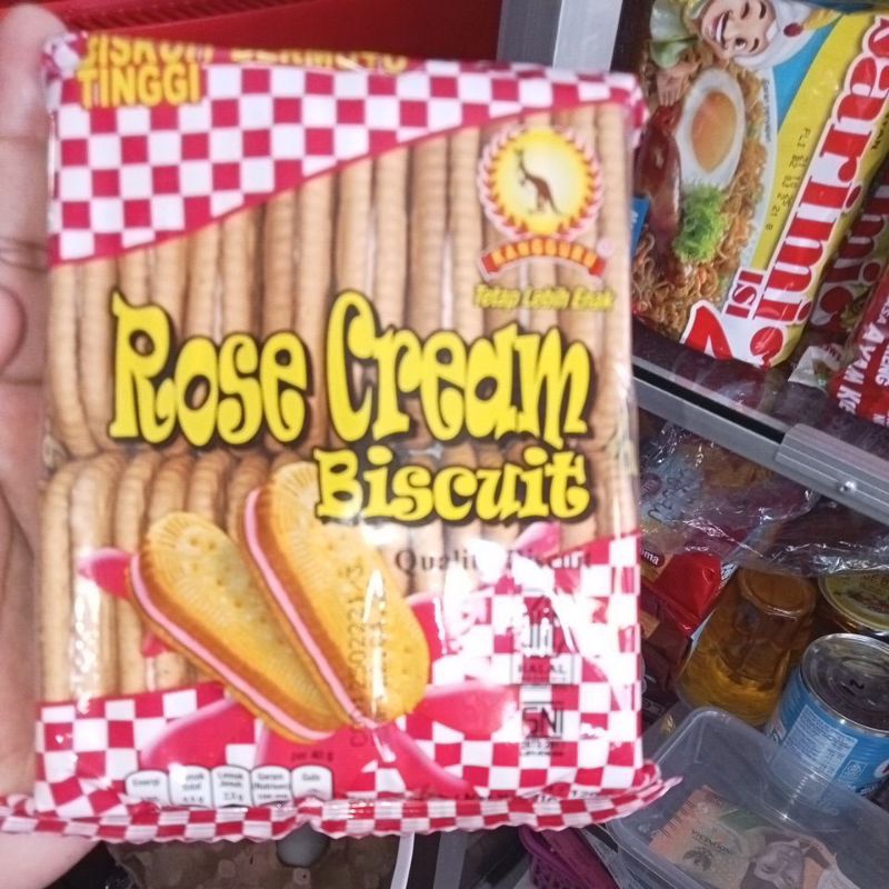

Biskuitbermututinggivarianrasa
