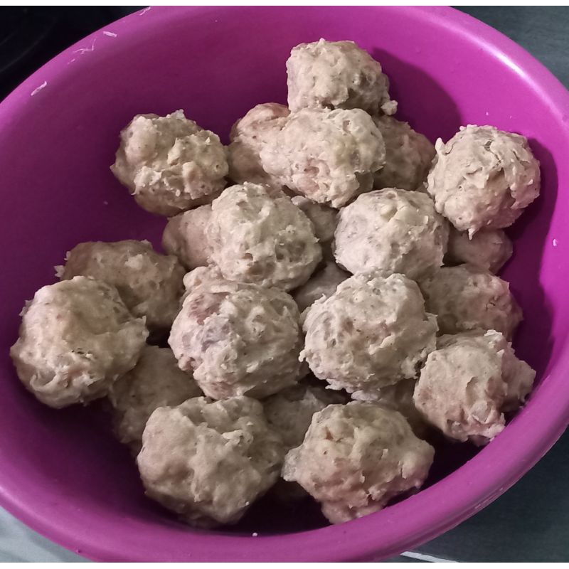

PENTOL URAT JUMBO PENTOL DAGING SAPI 1 PCS ISI 6