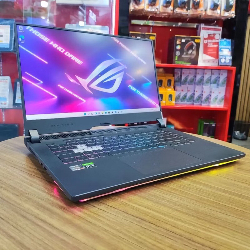 Laptop Gaming ASUS ROG Strix G513QE