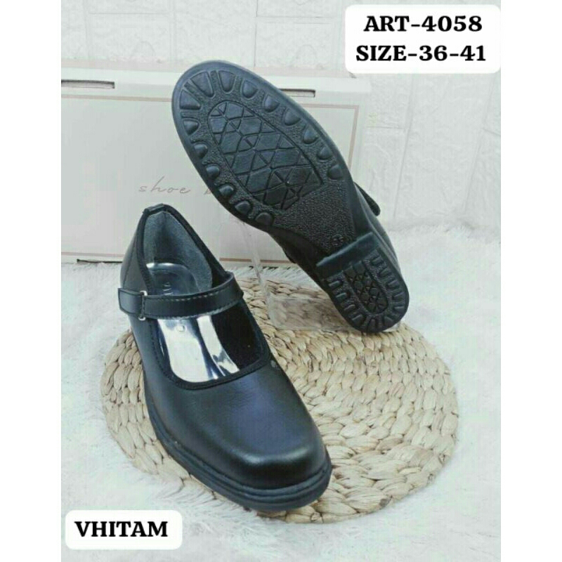 Pdh/Pantofel/Pansus wanita Vilando 4058 Hitam
