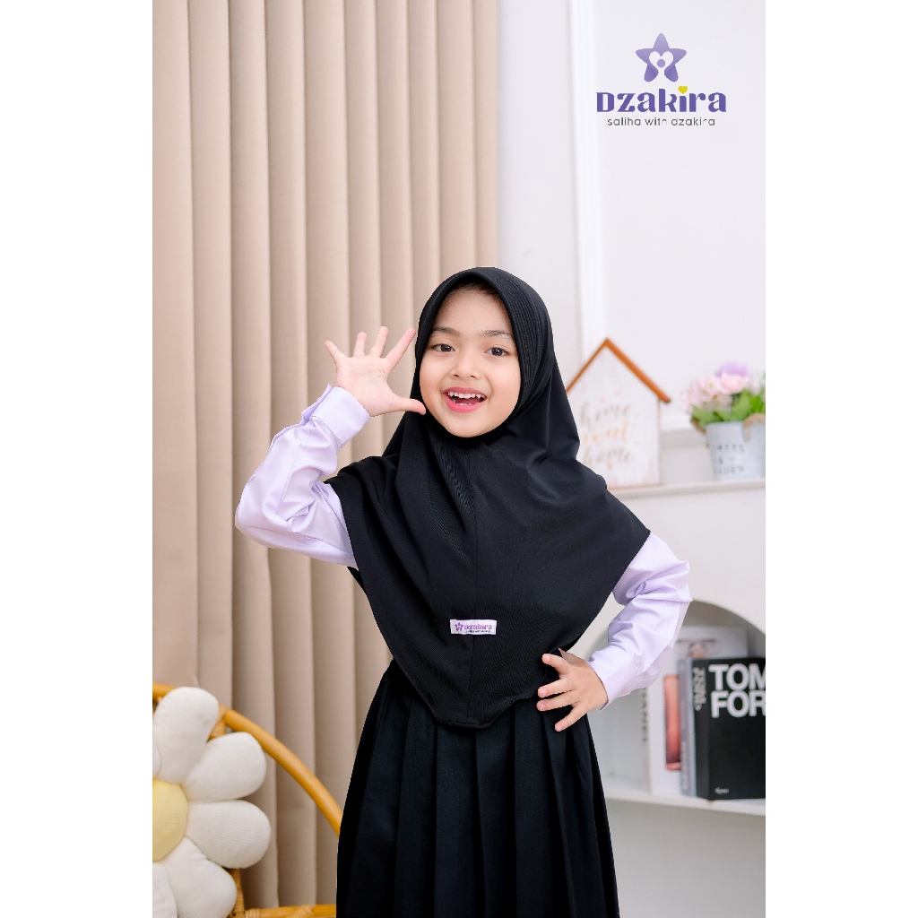 HIJAB YASMINE HITAM HIJAB SEKOLAH INSTAN BASIC ANAK SEKOLAH TK,SD BAHAN JERSEY PREMIUM BY DZAKIRA