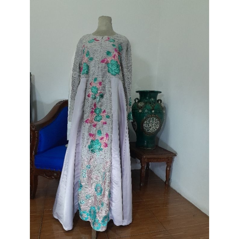 gaun pesta gamis brokat pesta wanita-silver limited edition by aamaleeq
