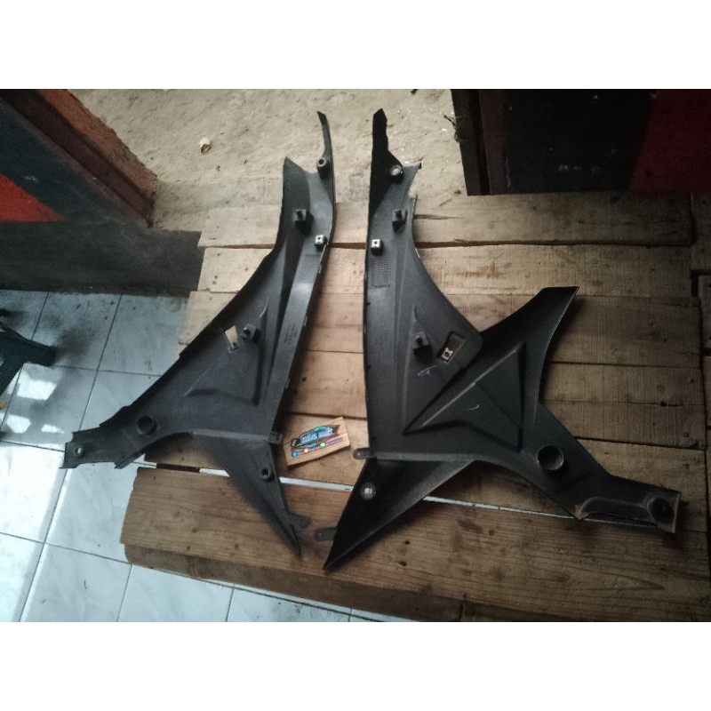 deltabox atau cover Rangka GSX 2016.17.18 ORI copotan