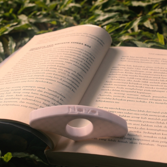 

NAVA One Handed Page Holder - Penahan halaman buku 1 tangan