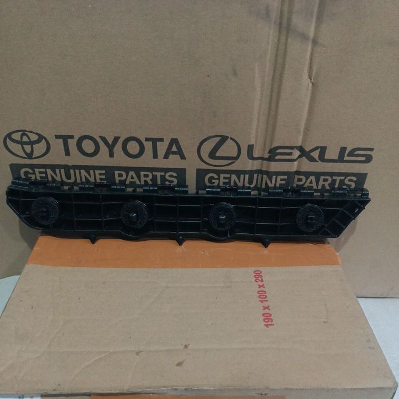 bracket bumper belakang calya sigra original