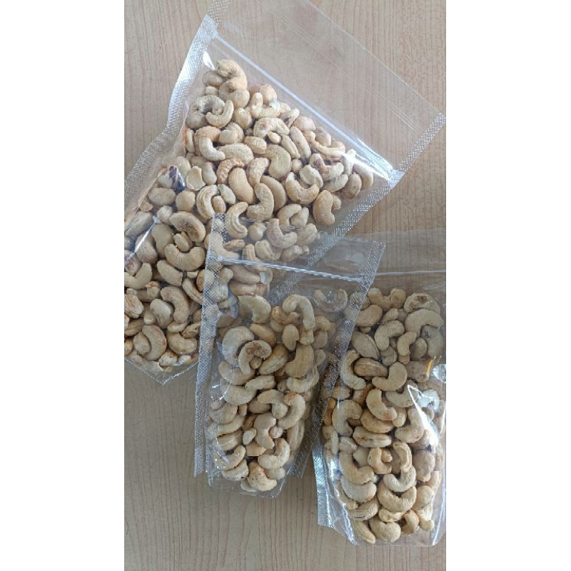 

Kacang Mede Utuh (500gr,200gr dan 100gr)