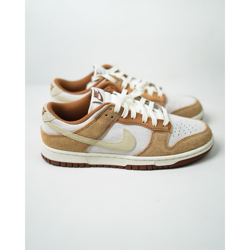 Nike Dunk Low Curry
