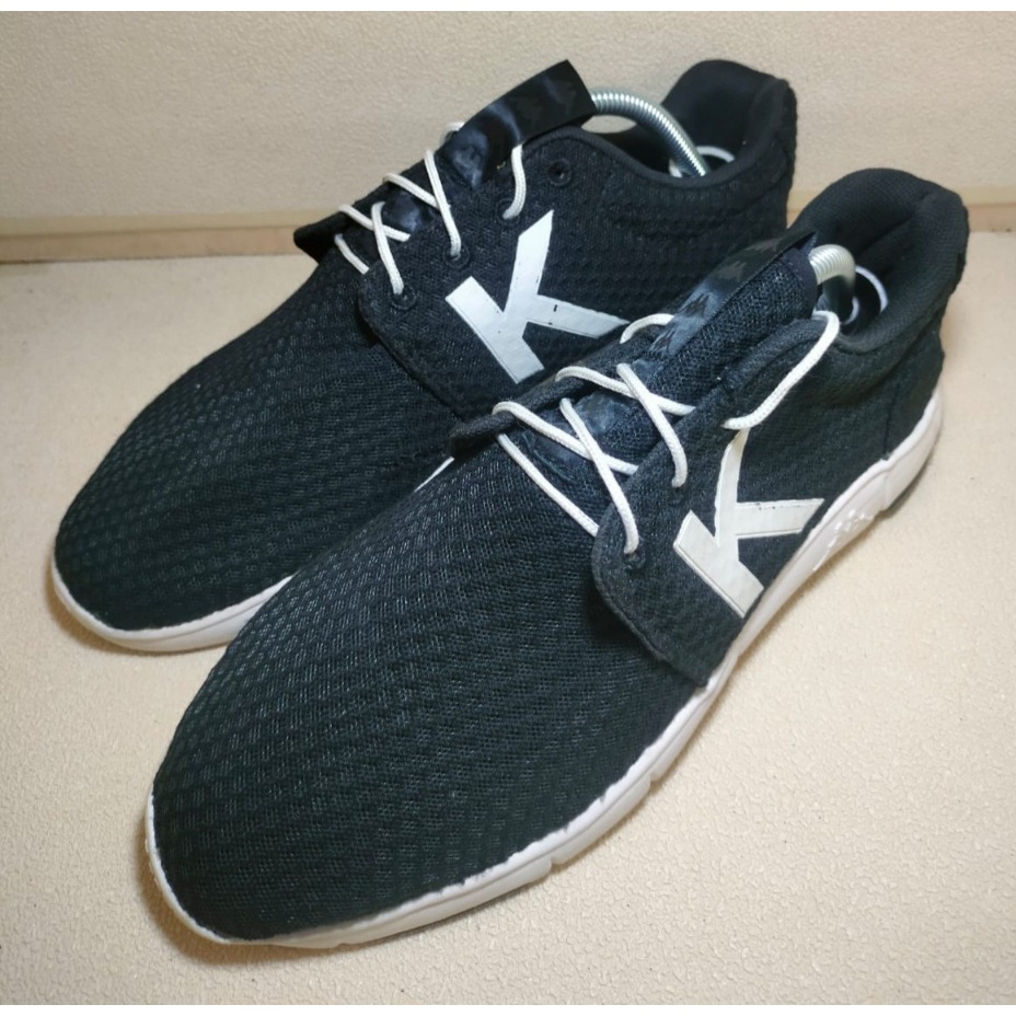 Sepatu Second Kappa Hitam Putih Size 41 Insole 265.5