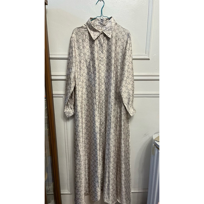 preloved dress monogram wearing klamby