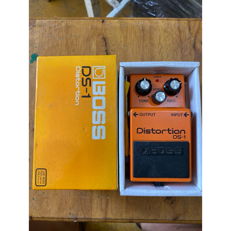 Efek Gitar BOSS Distorsi DS1 Original Second