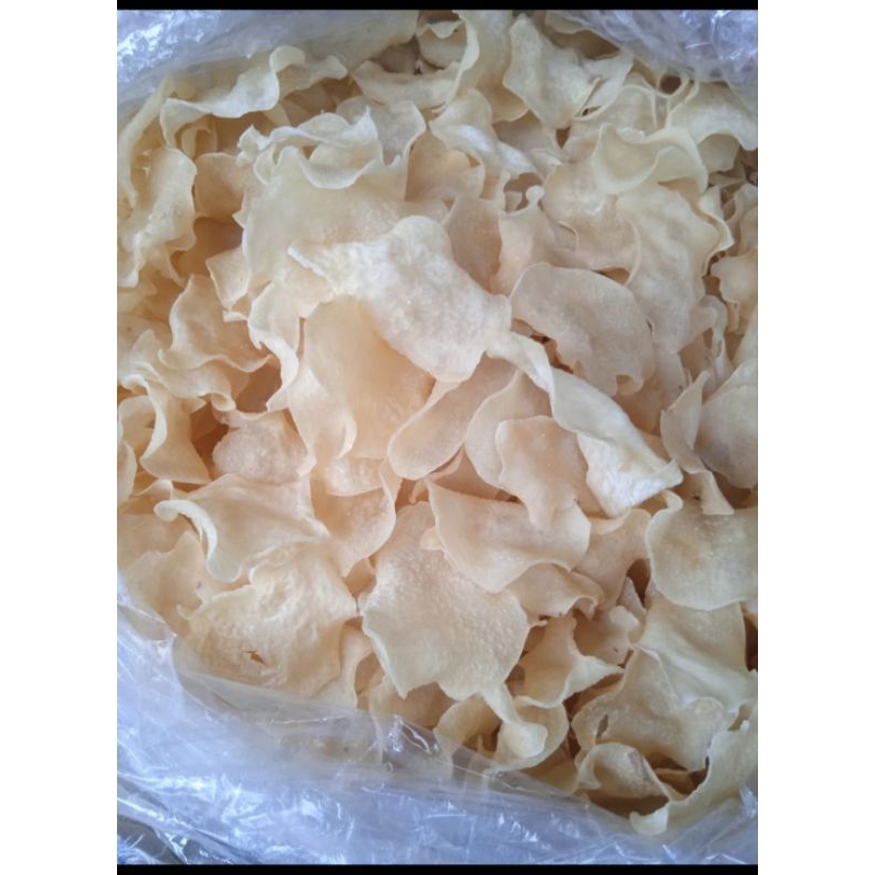 

kripik gadung mentah. belum digoreng