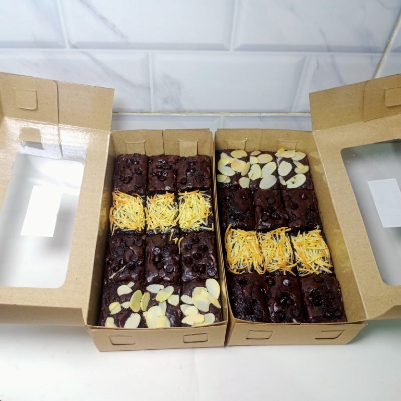 

Brownies Oven Coklat/Fudgy Brownies size 20*10cm/12 potong