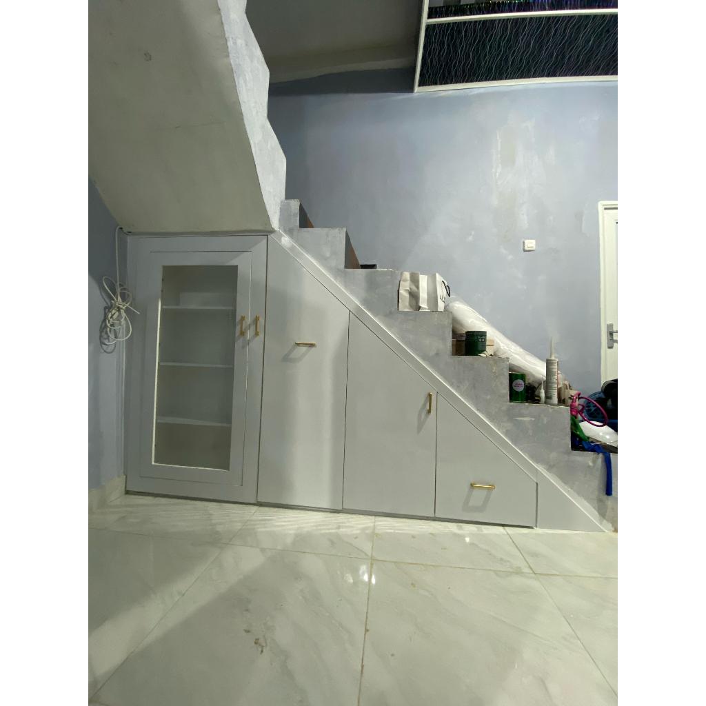 COSTUM LEMARI BAWAH TANGGA/LEMARI BAWAH TANGGA MINIMALIS
