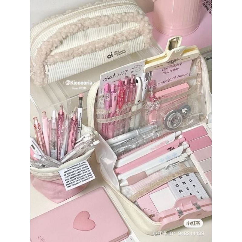 

Gift Box Alat Tulis Estetik | Kado Lucu Cewek / Sahabat / Hadiah Ulang Tahun