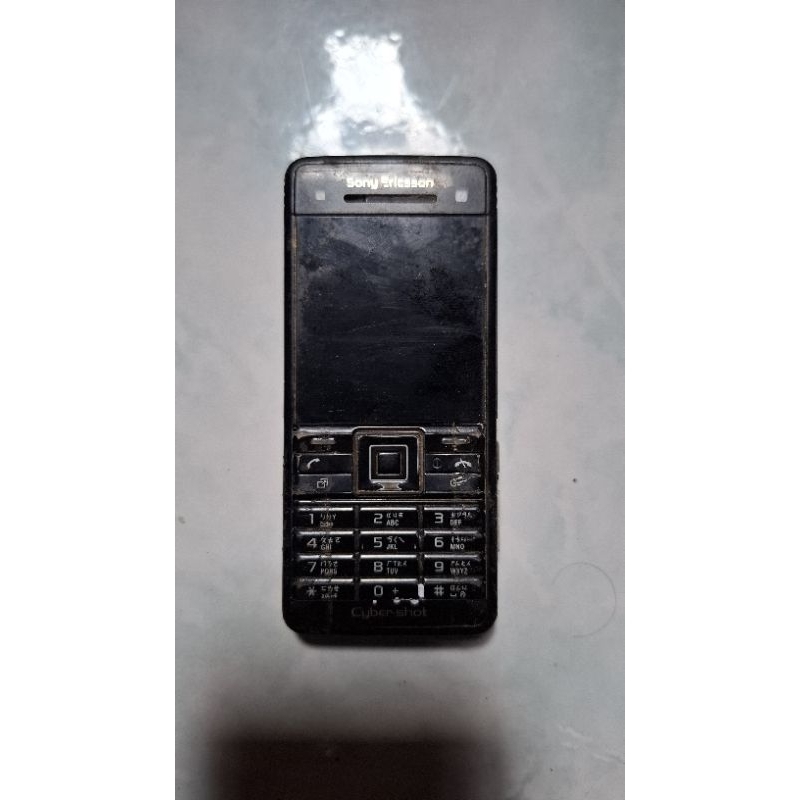 Sony Ericsson C902 bahan
