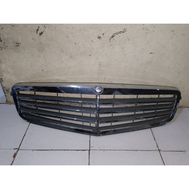Gril Grill Depan Mercy Mercedes Benz C200 W204 Code A204 880 12 83 ORIGINAL