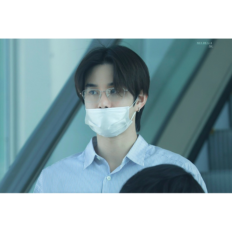 [PO KR] BLUE ELEPHANT - GOAT SILVER (NCT JUNGWOO’s GLASSES)