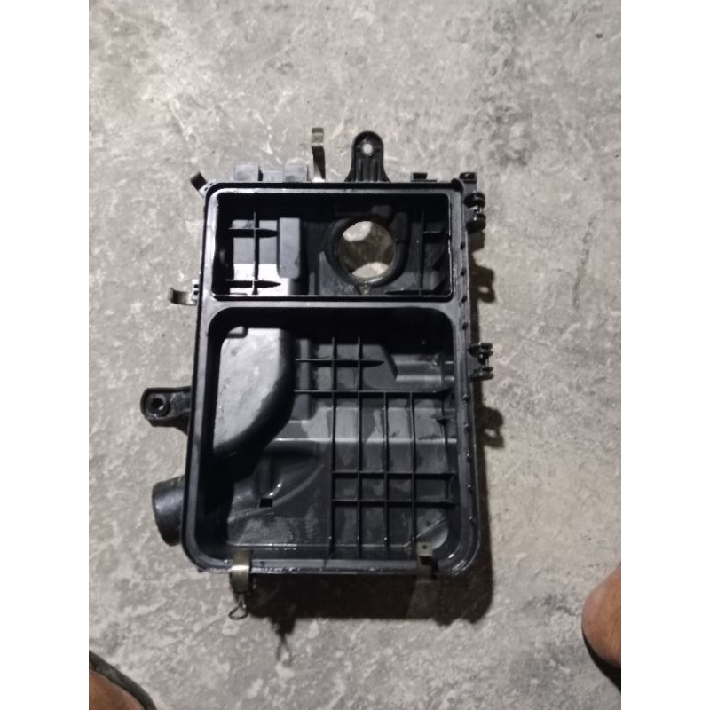 Box kotak filter udara bagian bawa copotan Avanza 2012