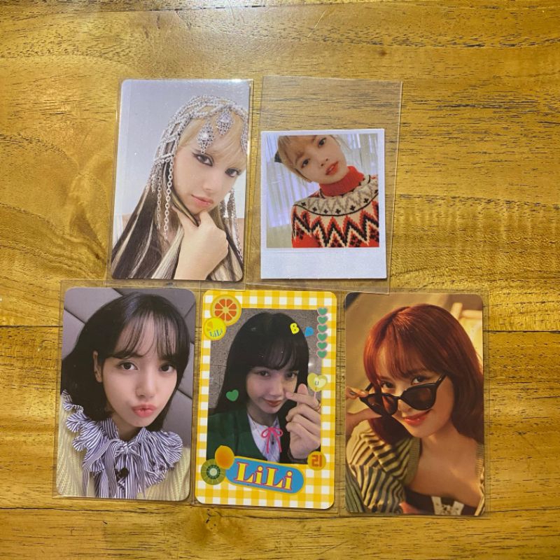 BLACKPINK LISA PHOTOCARD