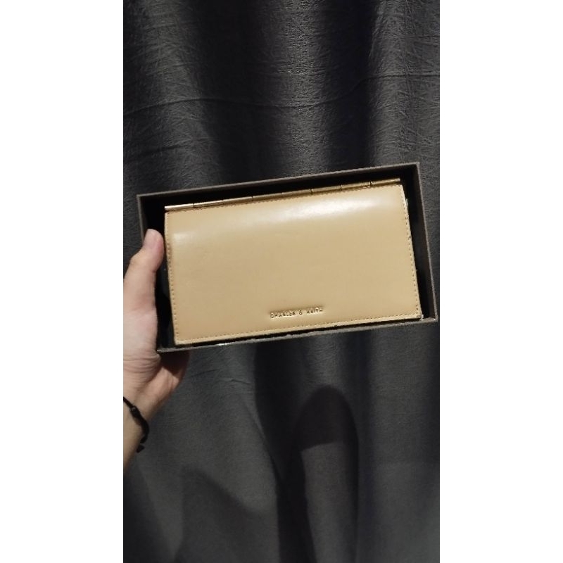 TAS CHARLES & KEITH XS ORI 100%