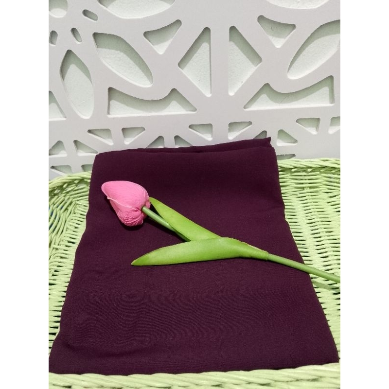 Jilbab segi empat woolpeach UNGU TUA 120*120