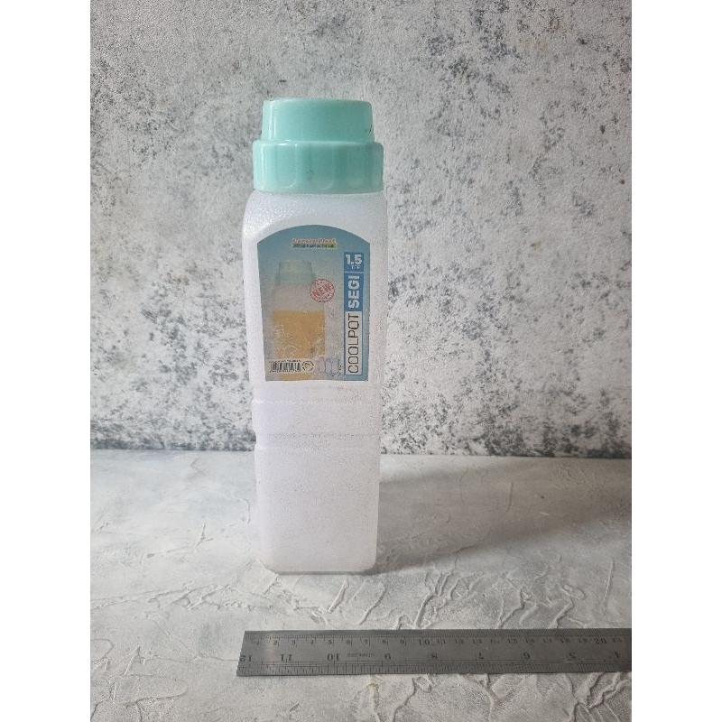 botol air minum 1500 ml