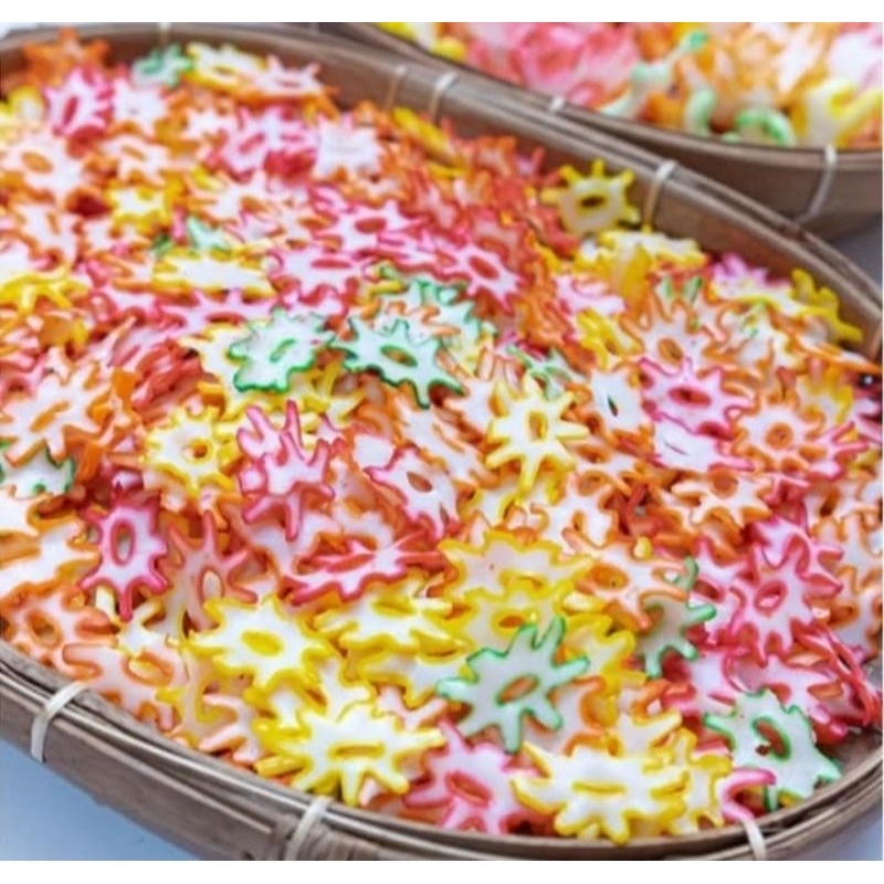 

Kerupuk Seblak Mentah / Krupuk Kering / Kerupuk Tersanjung / Keripik Kerupuk Bawang Bintang