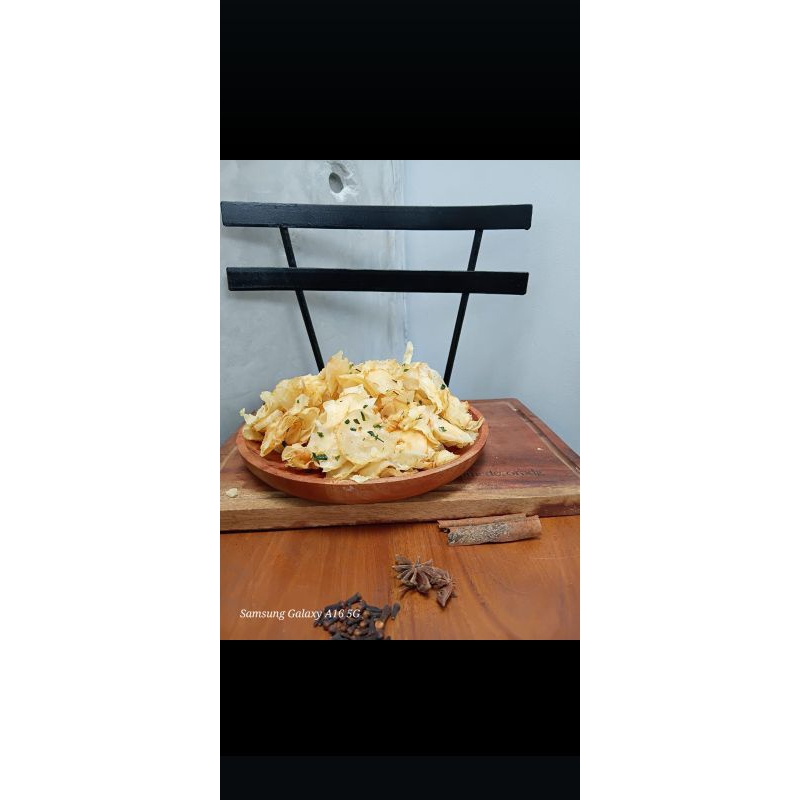 

KERIPIK SINGKONG KRIWIL DAUN JERUK RENYAH ORIGINAL