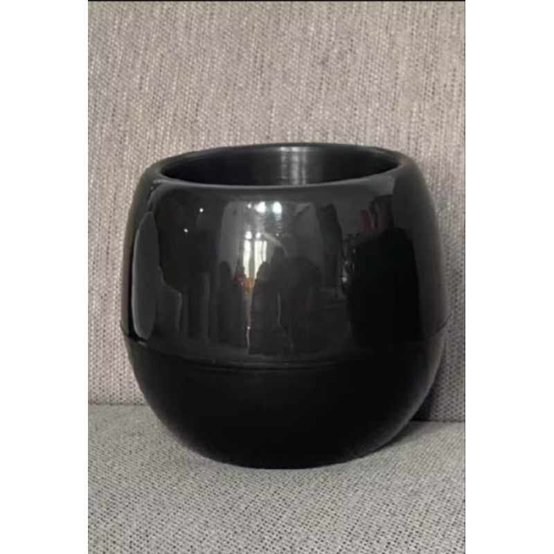 pot bola ukuran 17 hitam dan putih