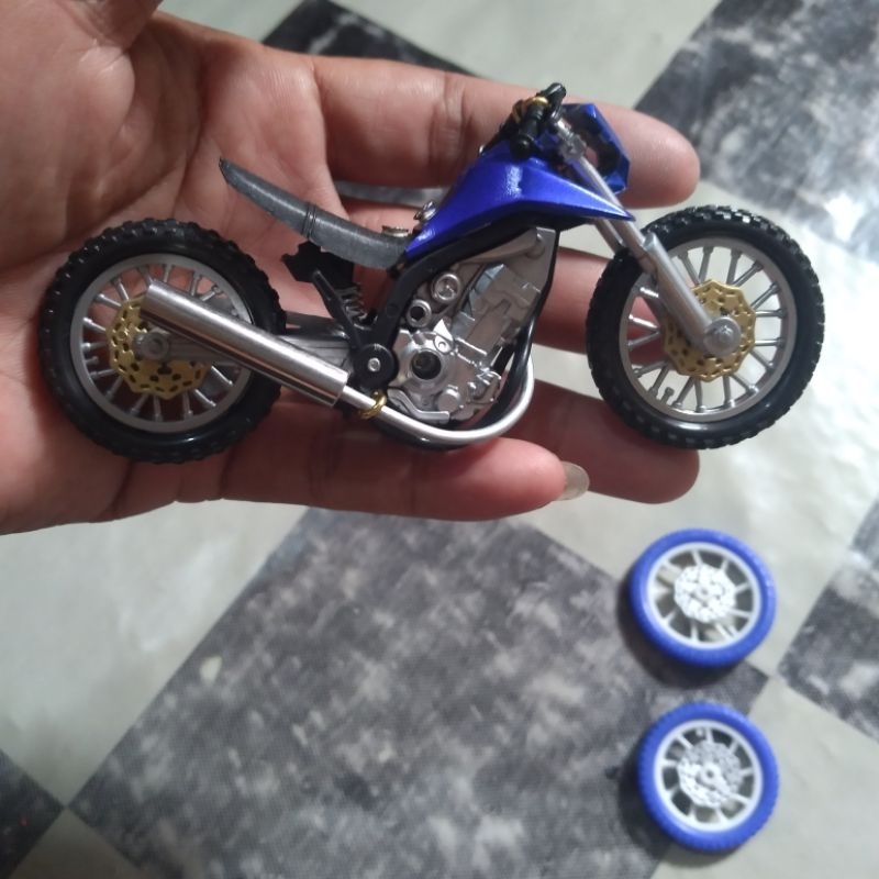 RB Miniatur Motor Dragbike HEREX surex Keren