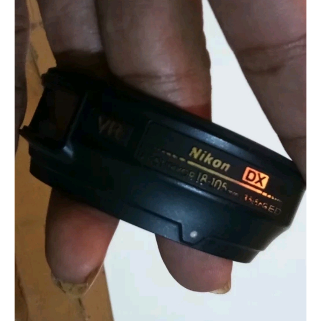 Casing belakang Lensa nikon 18-105