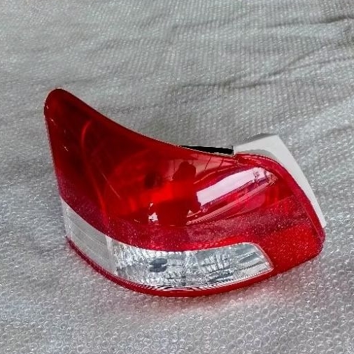 stoplamp vios gen 2 2008-2009